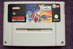 SNES (Game Cartridge)